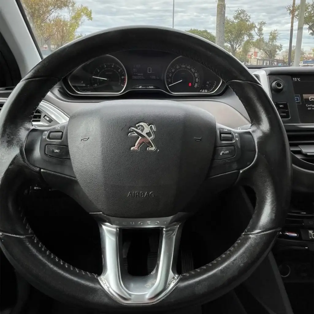 Peugeot 2008 Feline