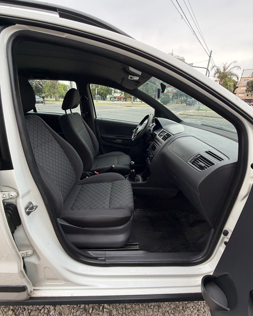 Volkswagen Suran Track