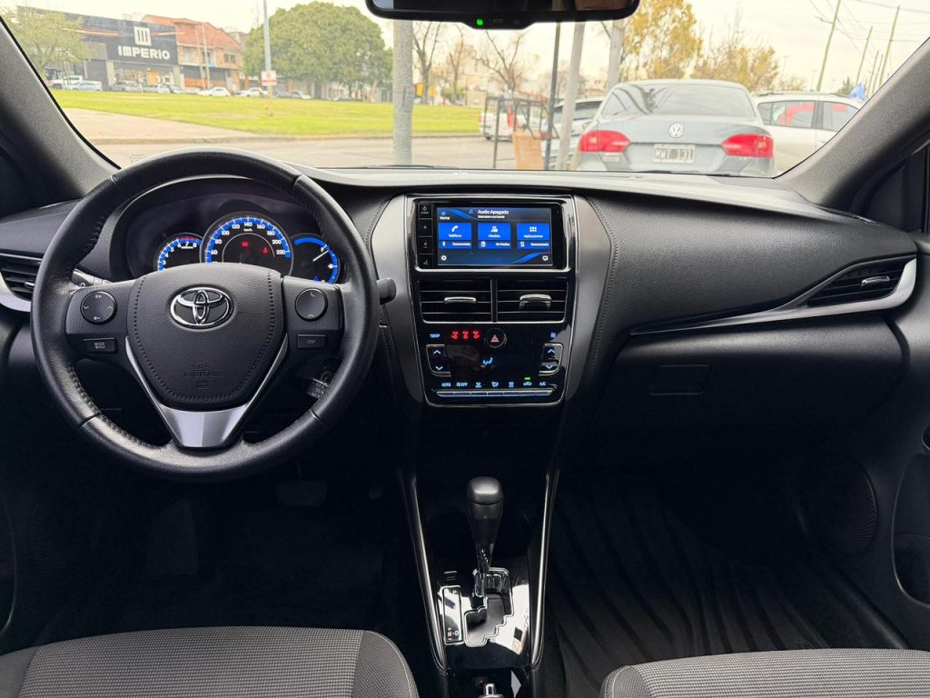 Toyota Yaris XLS AT