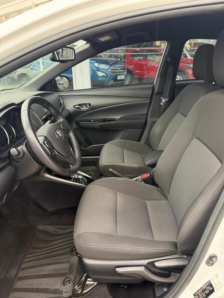 Toyota Yaris XLS AT