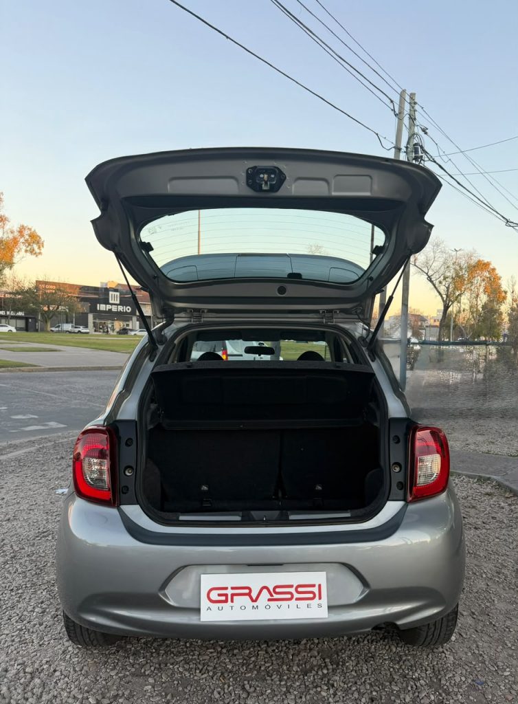 Nissan March