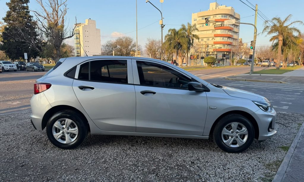 Chevrolet Onix LT