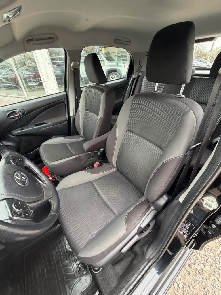 Toyota Etios XLS AT