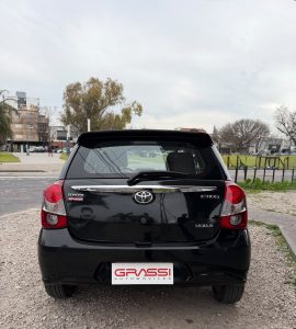 Toyota Etios XLS AT